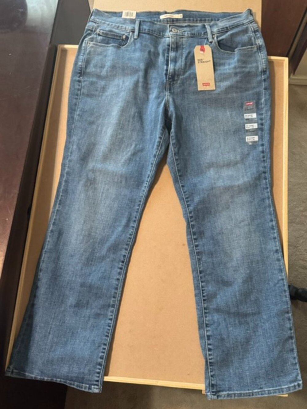 NWT Levi's 505 Women's Standard Straight Leg Jeans 18 SHORT